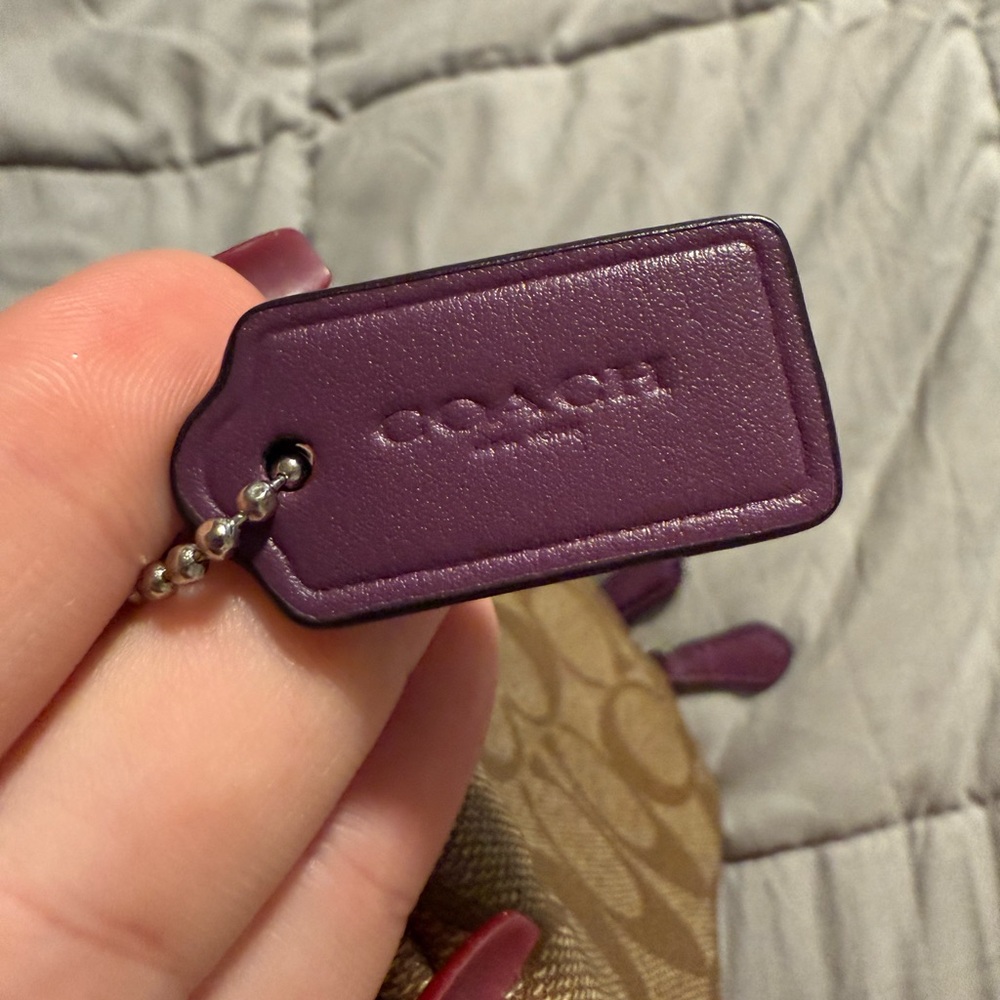 Coach wristlet - Picture 4 of 8